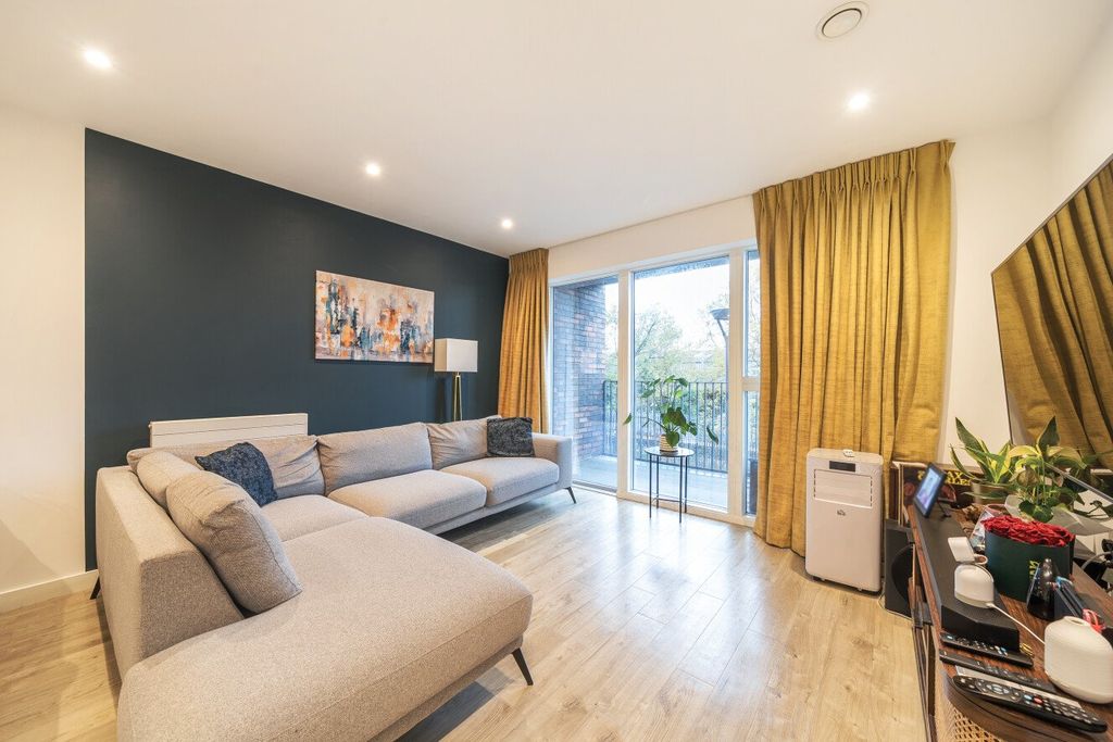 Property photo 2 of 22 Picture No. 09