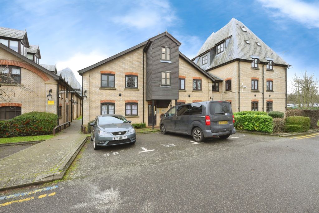 Property photo 1 of 16