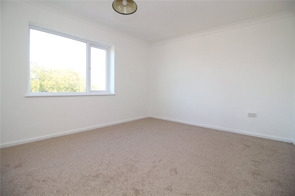 Property photo 3 of 10 Picture No. 05