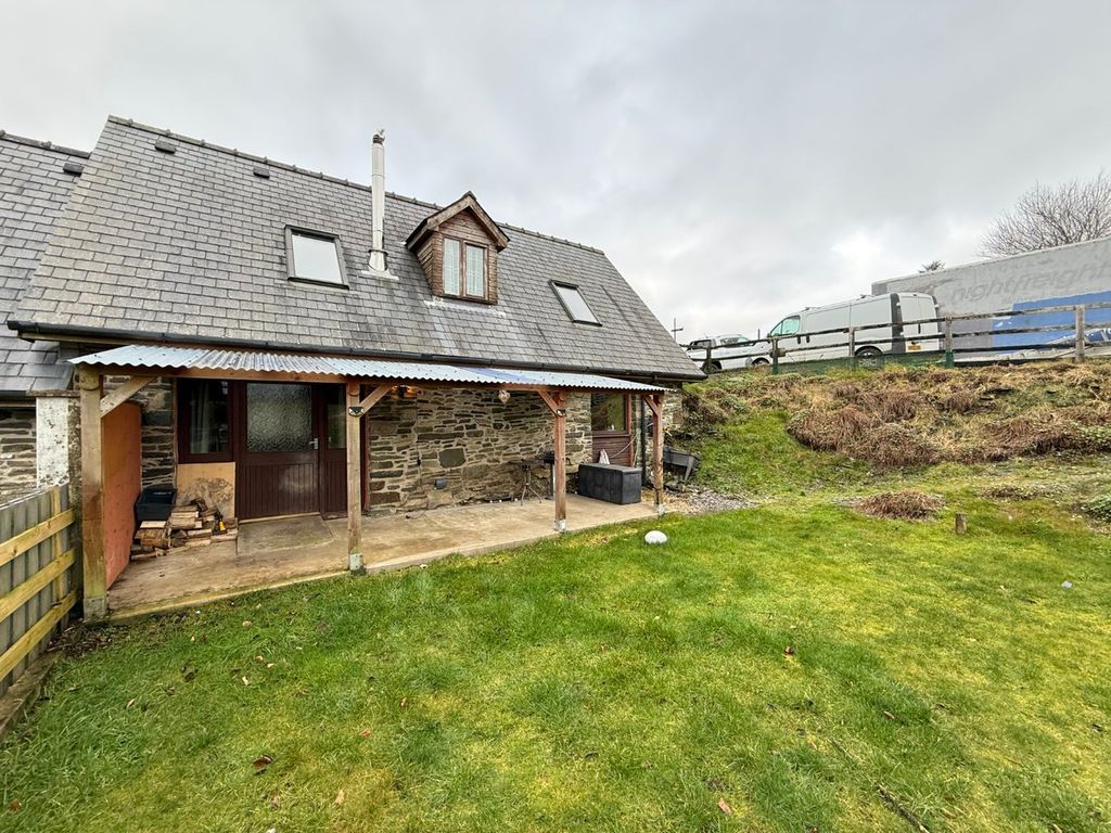 Property photo 2 of 36