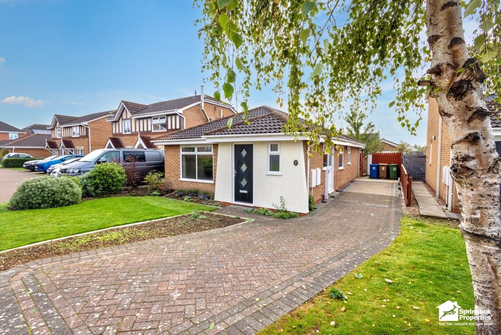 Property photo 1 of 19 Front View