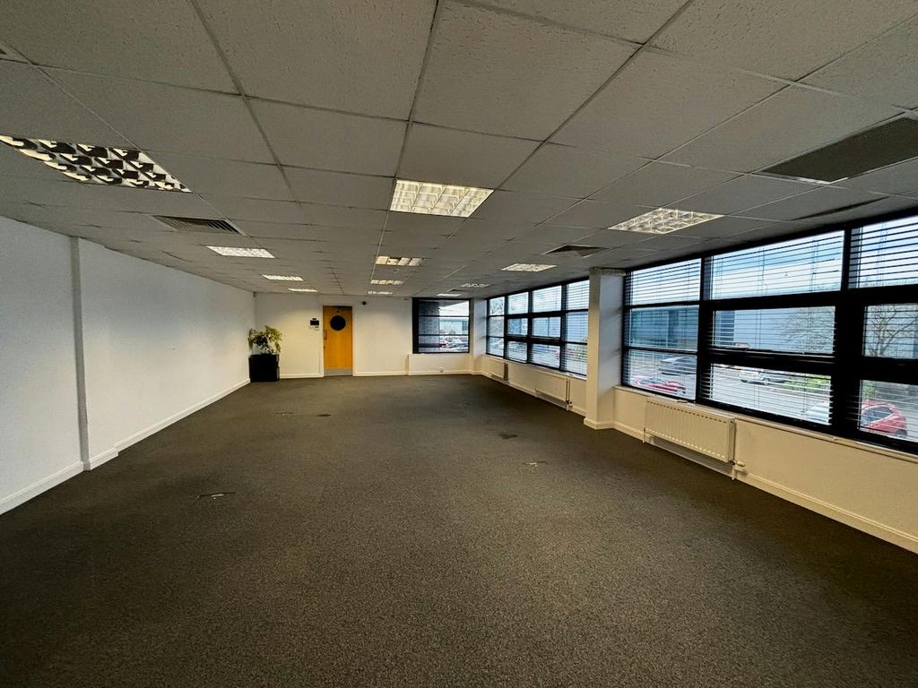 Property photo 3 of 3 3 Sundon 1st Floor Offices