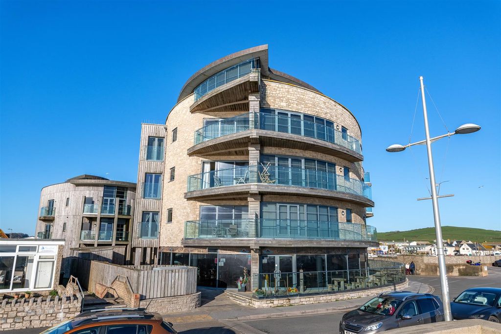 Property photo 1 of 16 Front Elevation