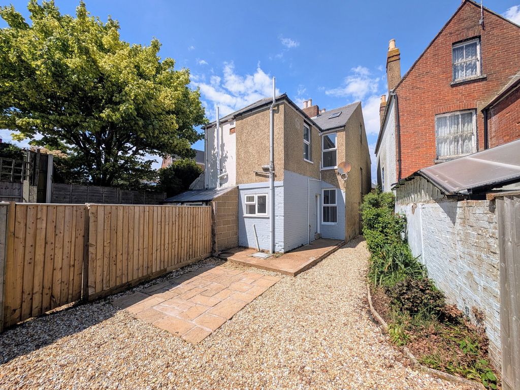Property photo 3 of 29