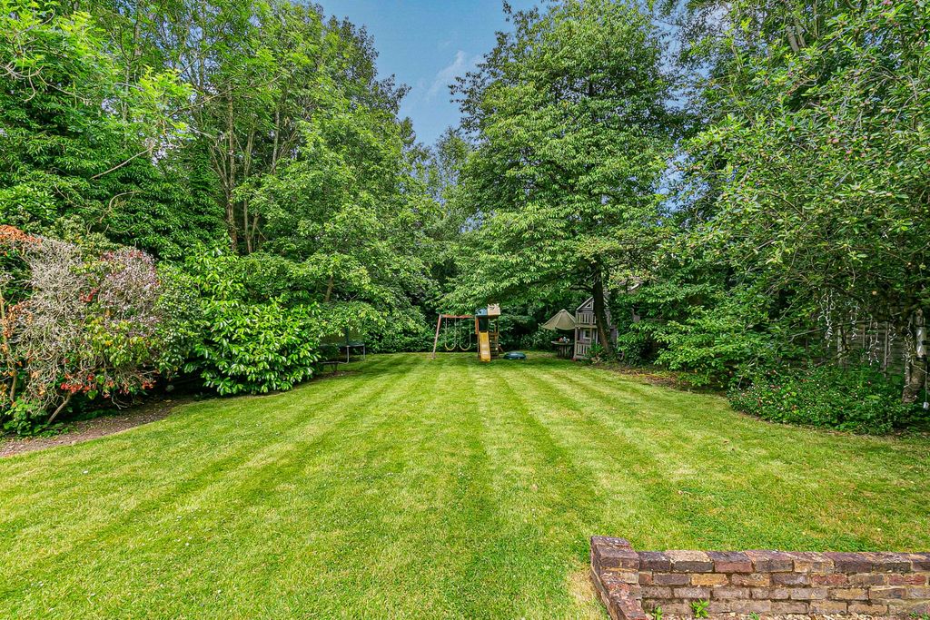 Additional image 4 of 5 bed detached house for saleKentish Lane, Brookmans Park, Hatfield AL9