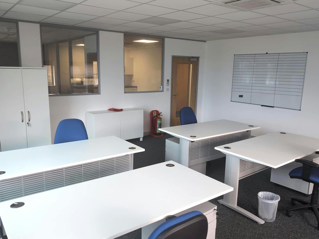 Property photo 3 of 11 Office 1 v 2.Jpeg