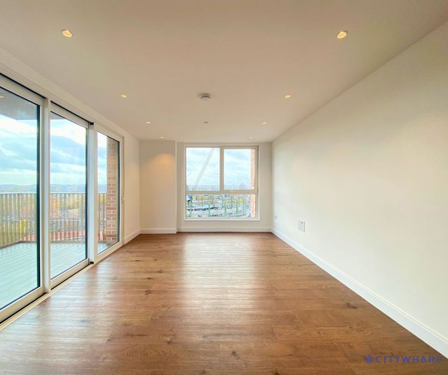 Property photo 2 of 11