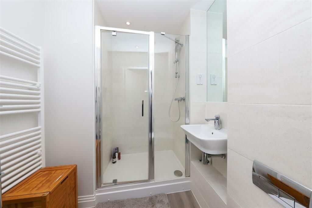 Property photo 2 of 16 Gallery