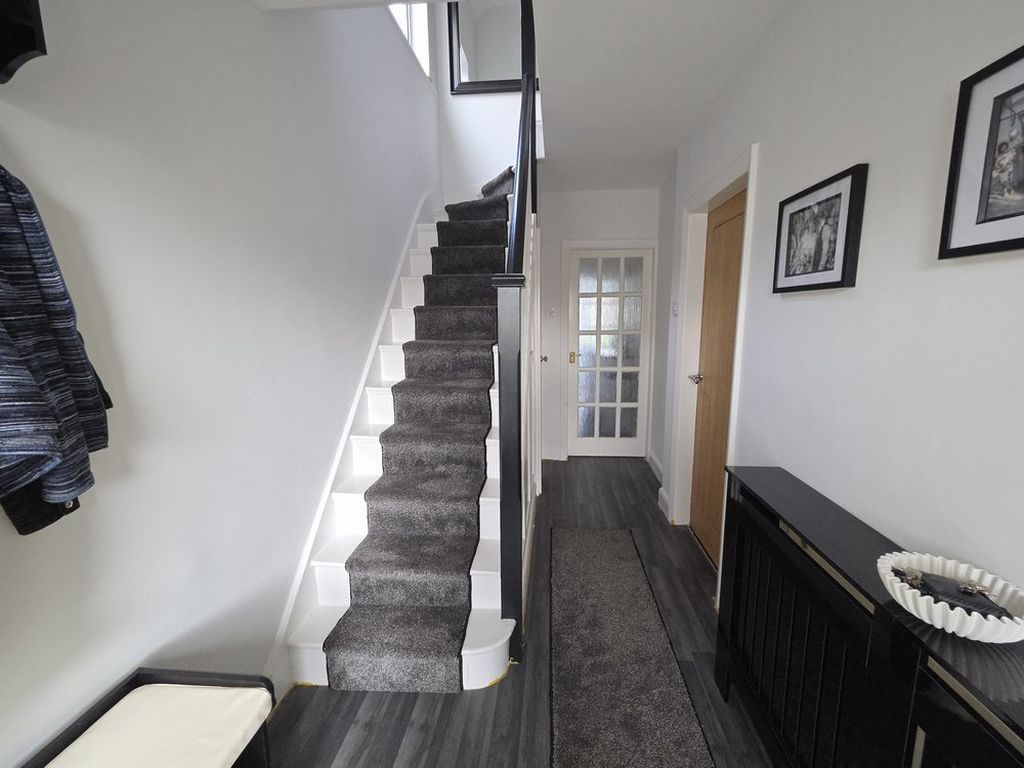 Property photo 3 of 28 Photo 9