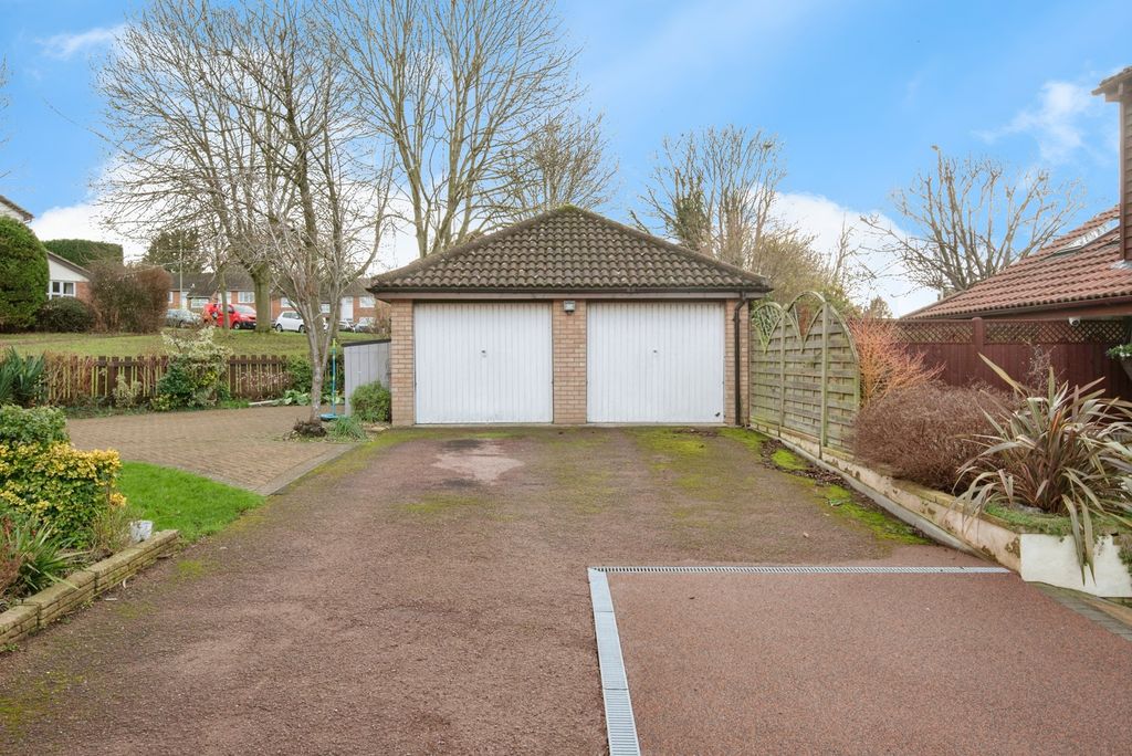 Property photo 2 of 24 Double Garage