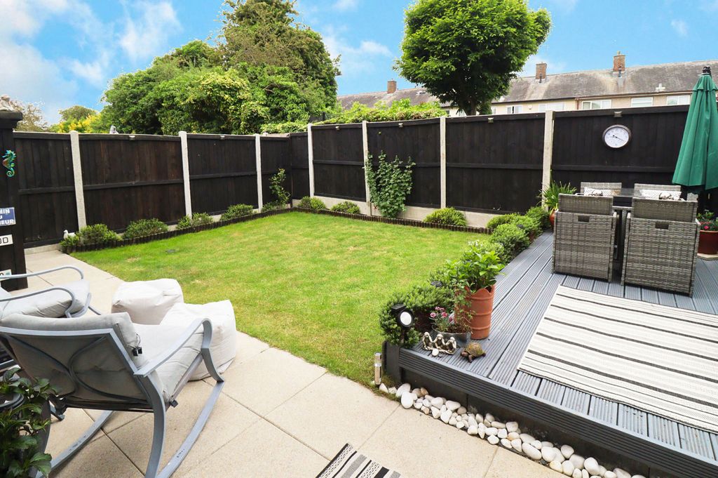 Property photo 2 of 21 Picture No. 04