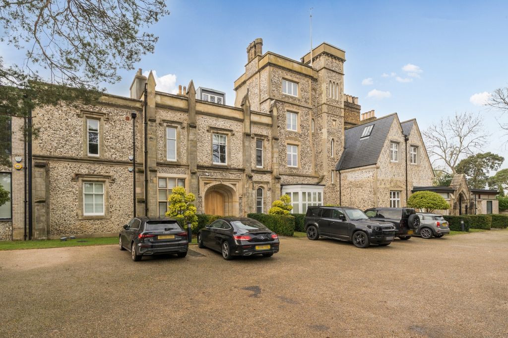 Property photo 1 of 25 External