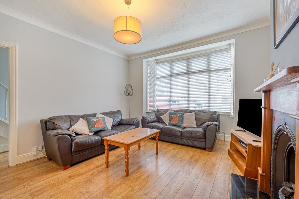 Property photo 2 of 20 Picture No. 08