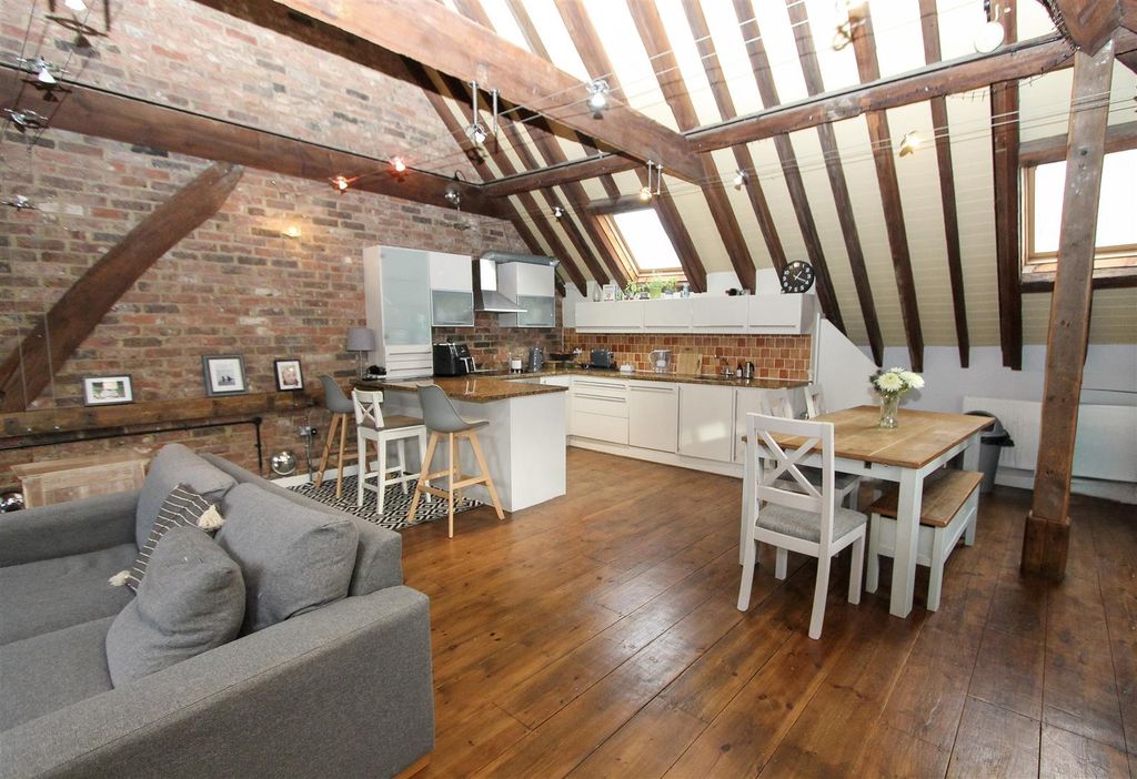 Property photo 1 of 20 8-Img_0157.Jpg