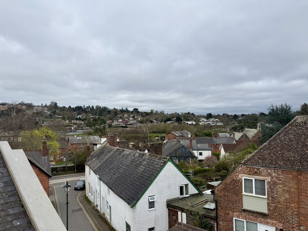 Property photo 2 of 19 Photo 1