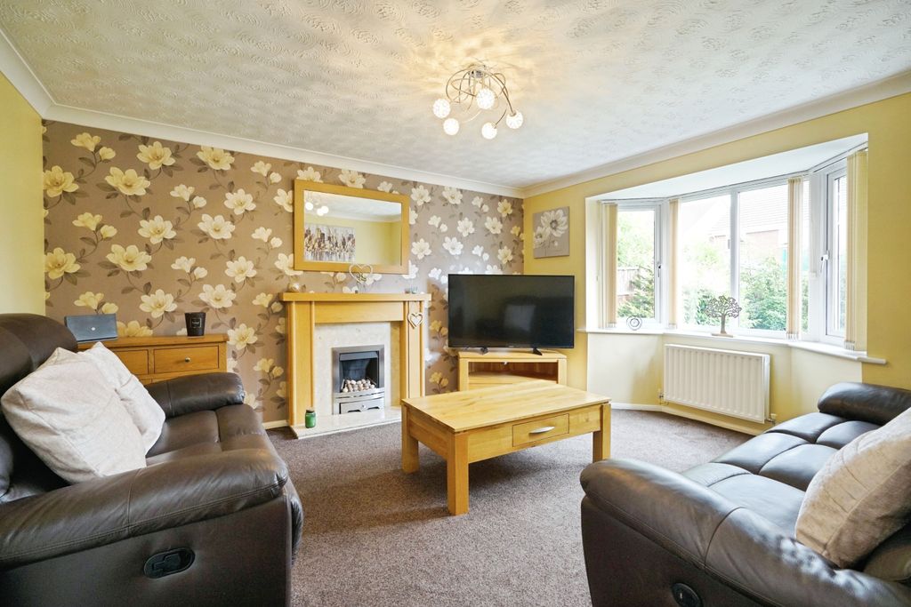 Property photo 2 of 15