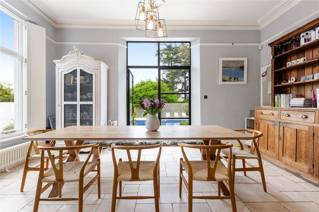 Property photo 3 of 22 Kitchen/Dining Room
