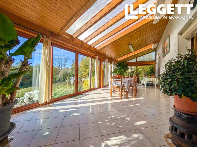 Property photo 2 of 10