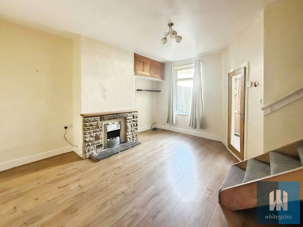 Property photo 2 of 10 Picture No. 06