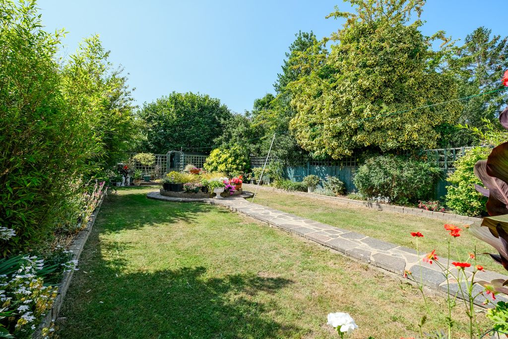 Property photo 2 of 14