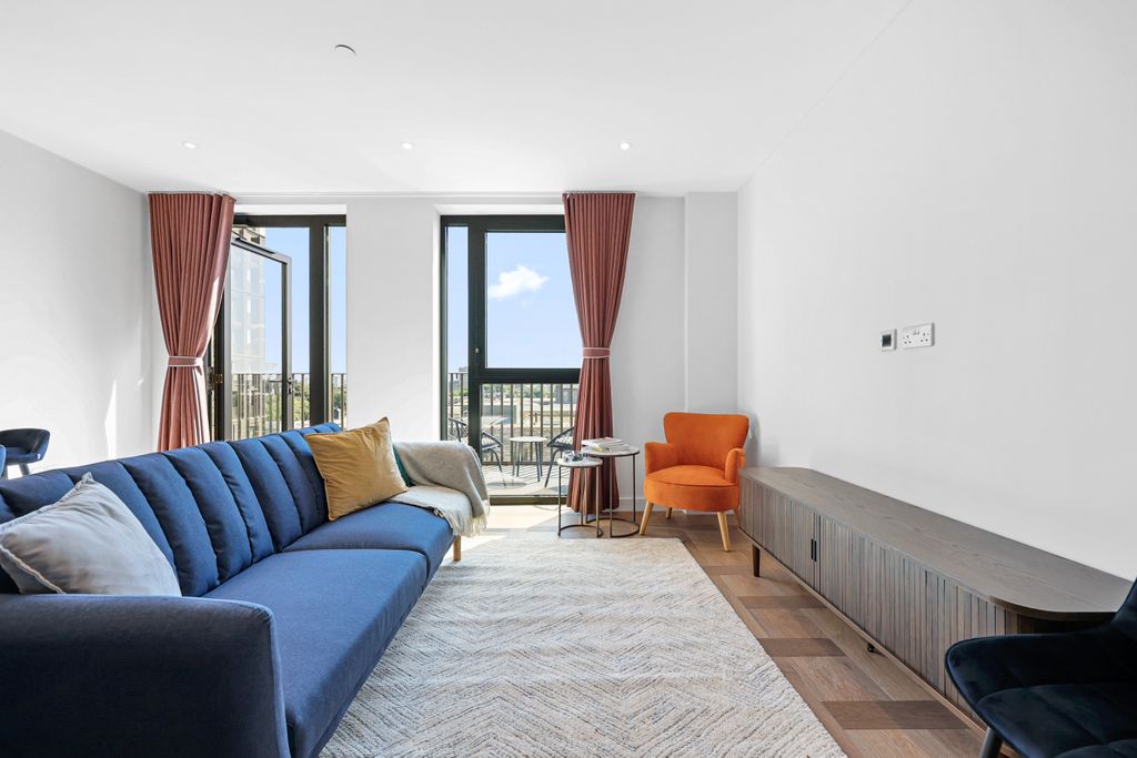 Property photo 2 of 17 9S4A7181