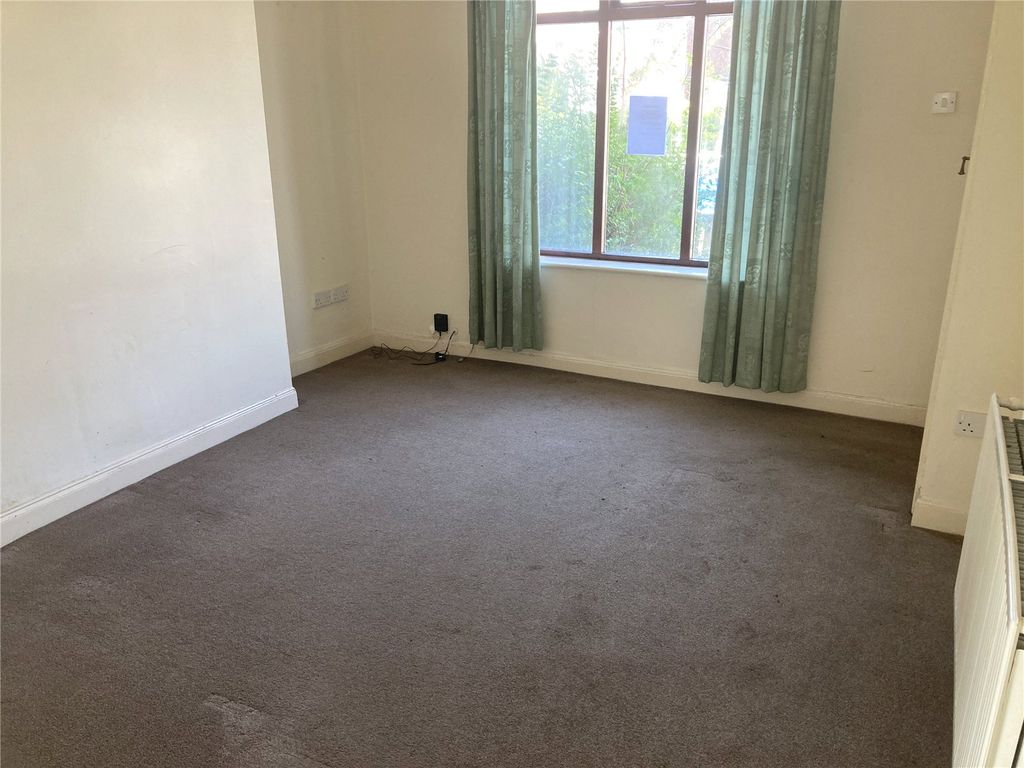 Property photo 3 of 12 Picture No. 15