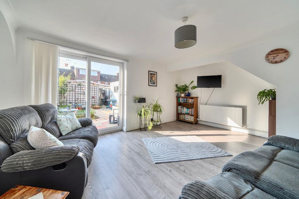 Property photo 2 of 16 1432179-9-69Bd140Ac036F.Jpg