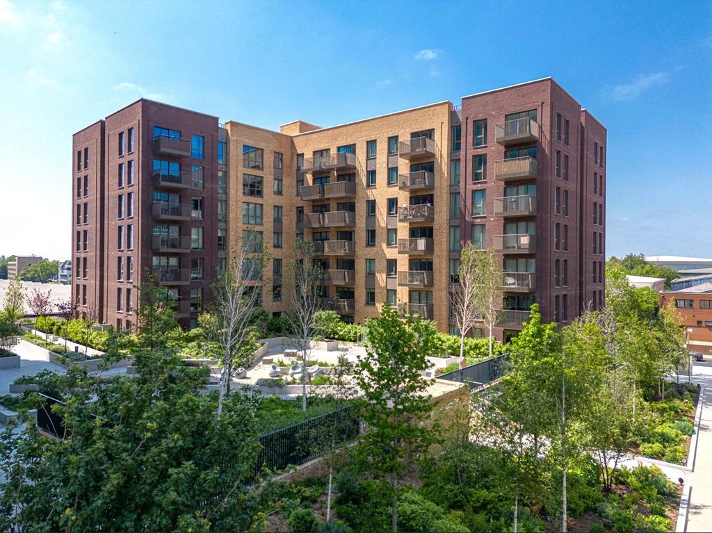 Additional image 22 of 2 bed flat for saleThe Lock, Greenford Quay, Greenford UB6