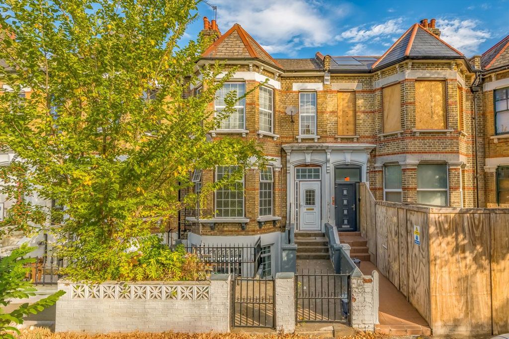 Property photo 1 of 11