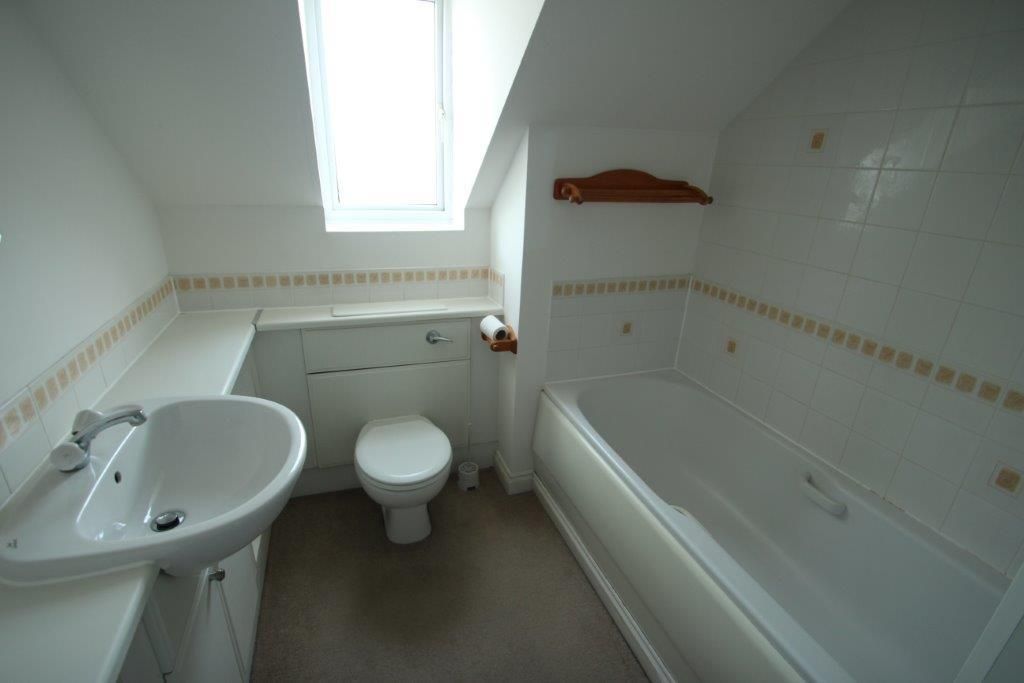 Property photo 3 of 7 Bathroom
