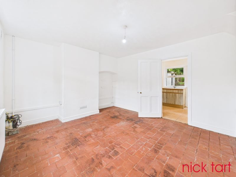 Property photo 2 of 11 Photo 5