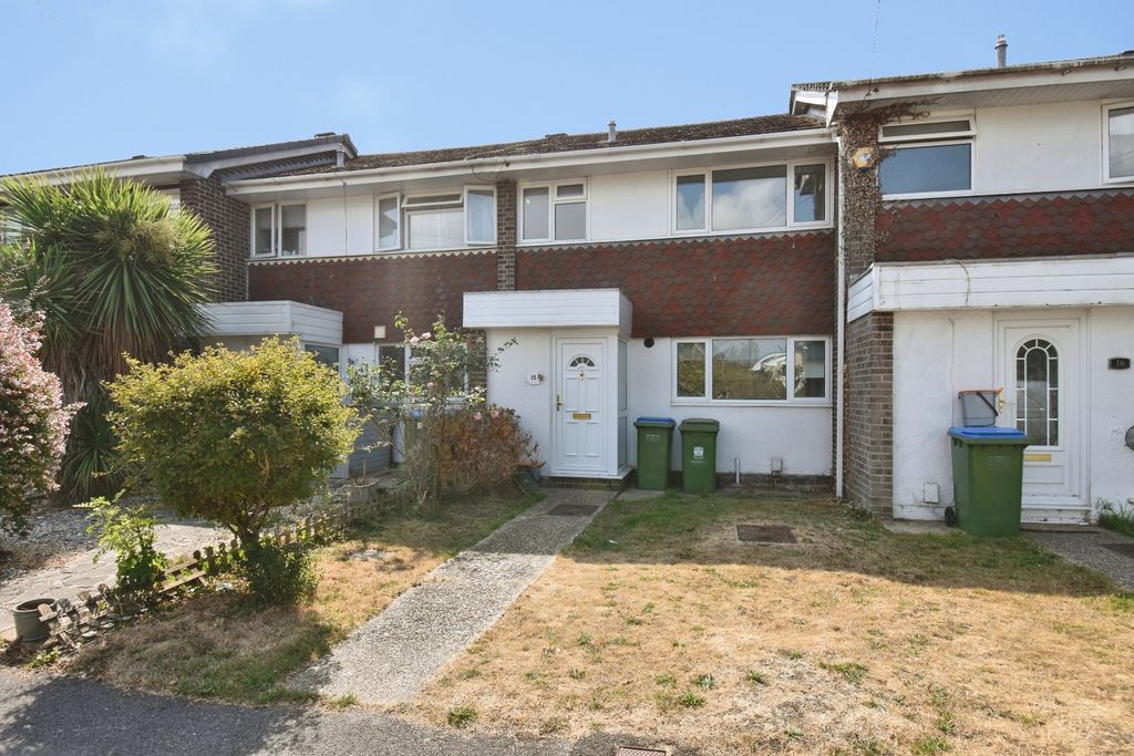 Property photo 1 of 10 Front