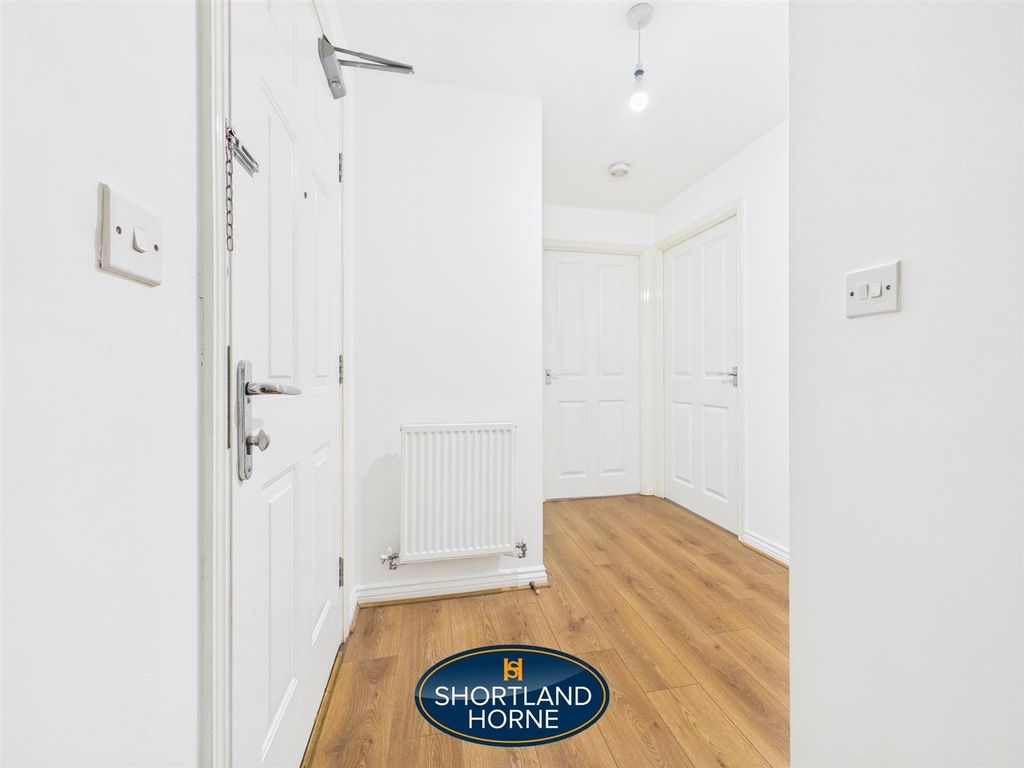 Property photo 2 of 13 Hallway