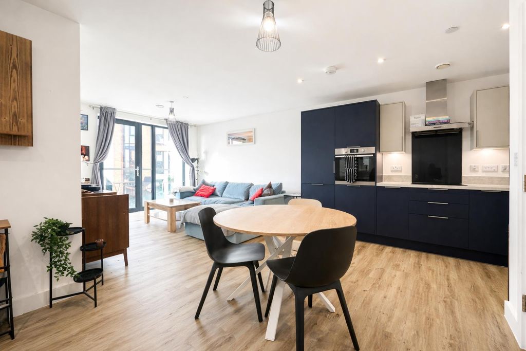 Property photo 2 of 11 7Cafb96B-5010-4260-8C0E-Fc0Cadc2Fe7B.Png