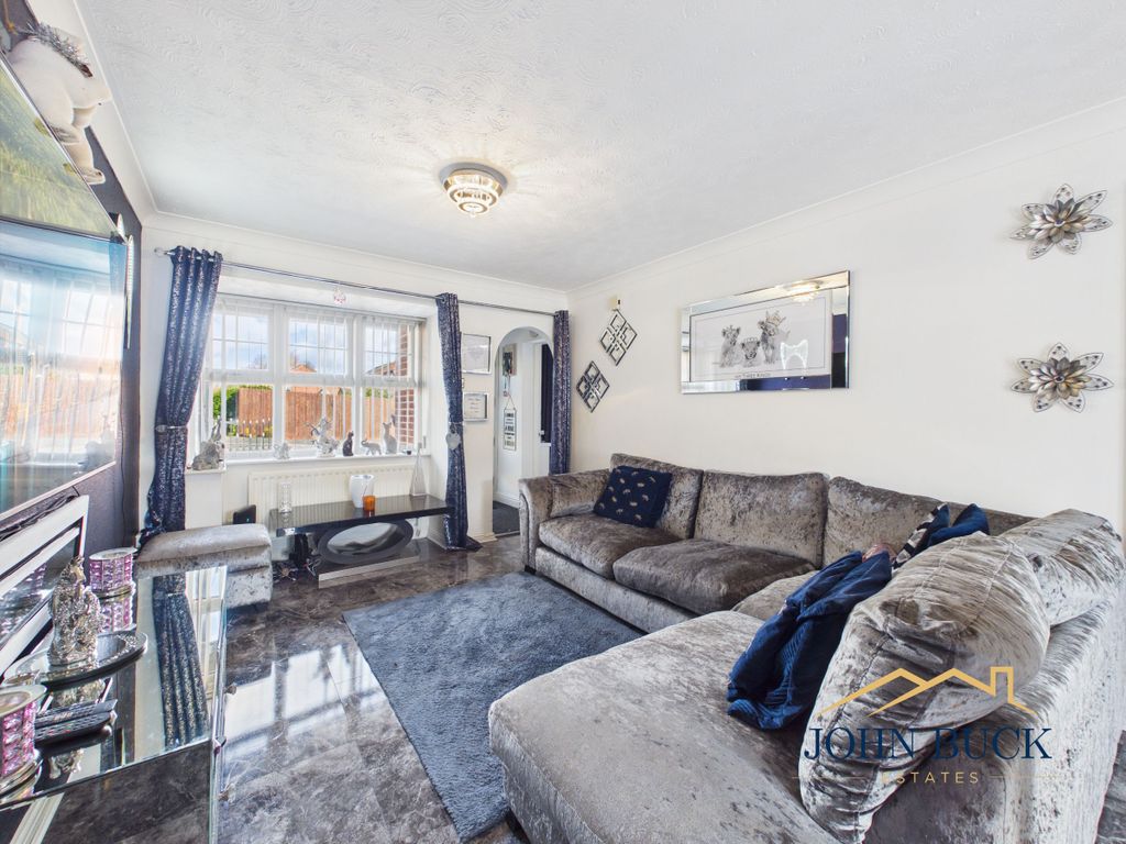 Property photo 3 of 22