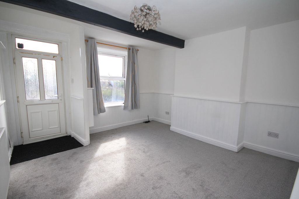 Property photo 2 of 11 Photo