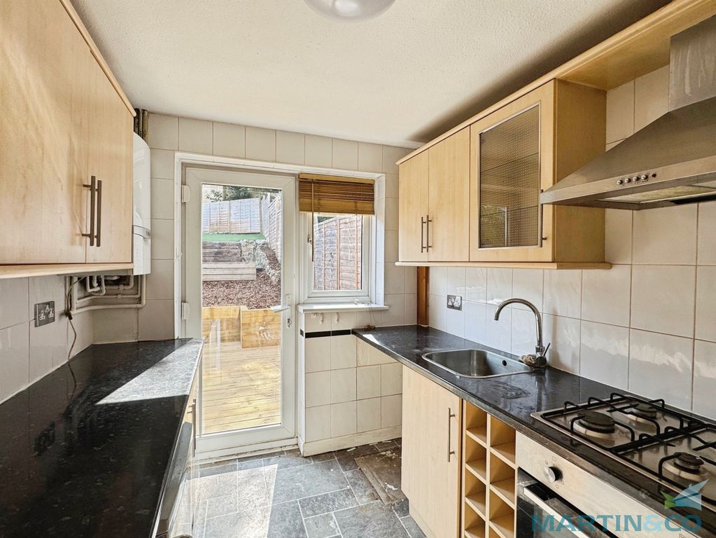 Property photo 2 of 14 d7219946--4703-821E-3Bea4375Db46-19513-000008E8C1F
