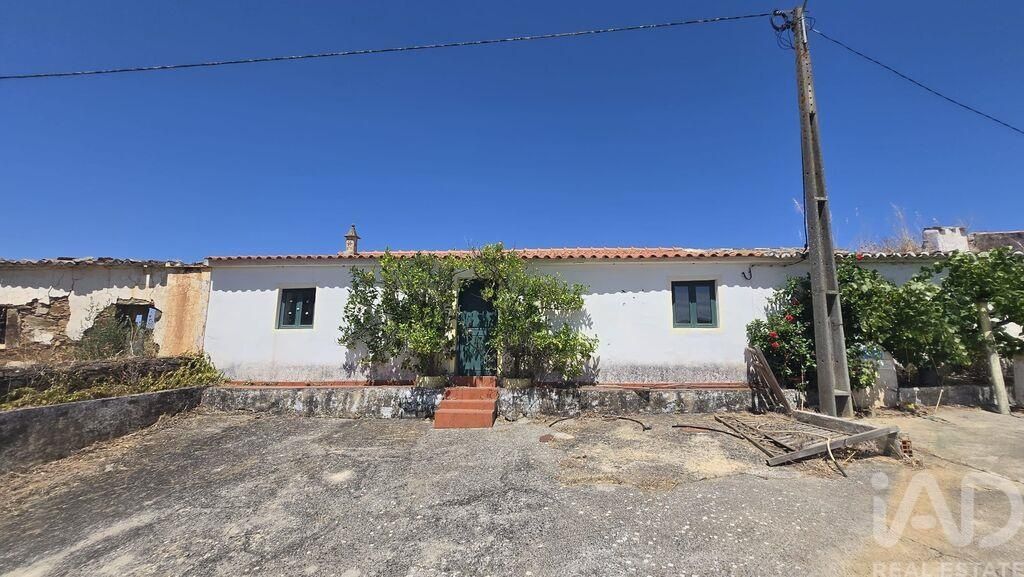 Property photo 1 of 28
