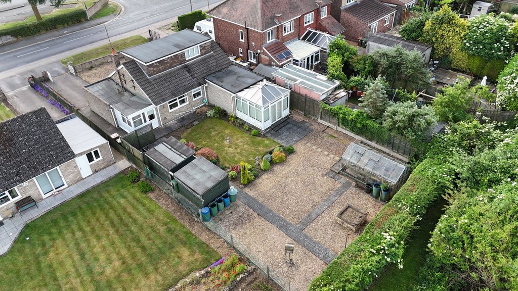Property photo 2 of 23