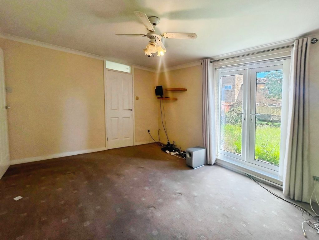 Property photo 2 of 16 5242583