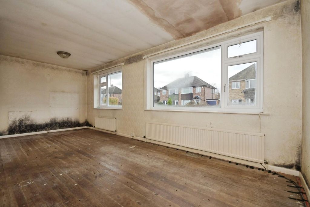 Property photo 3 of 16 Lounge.Jpg