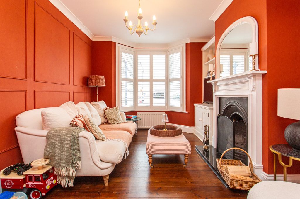 Property photo 2 of 27 Picture 2