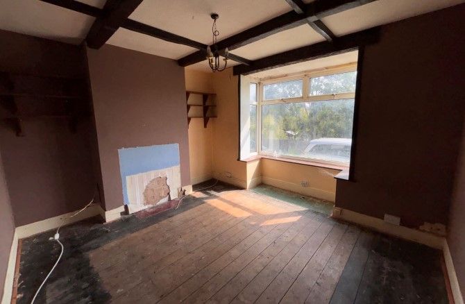 Property photo 2 of 23