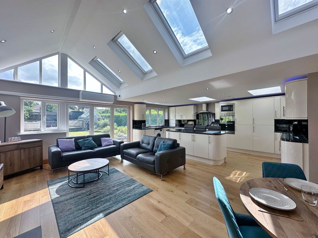 Property photo 2 of 36 Photo 7