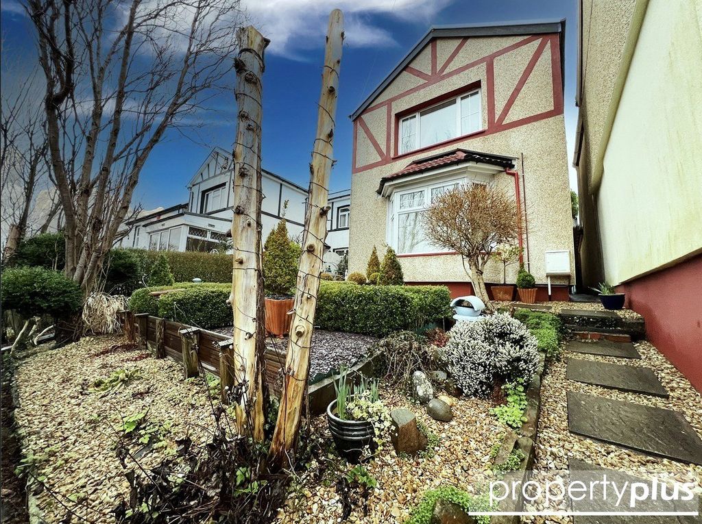 Property photo 1 of 17 Picture No. 06