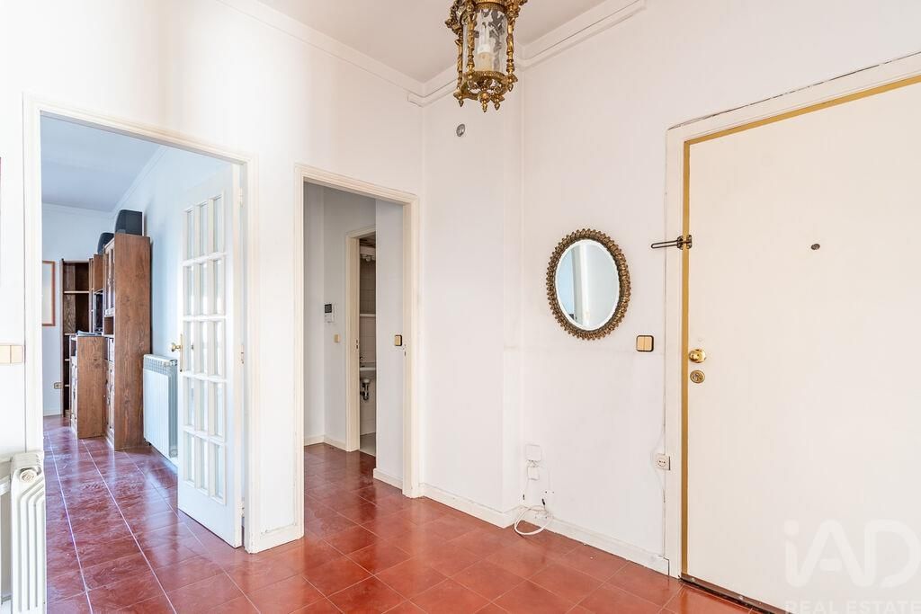 Property photo 1 of 40