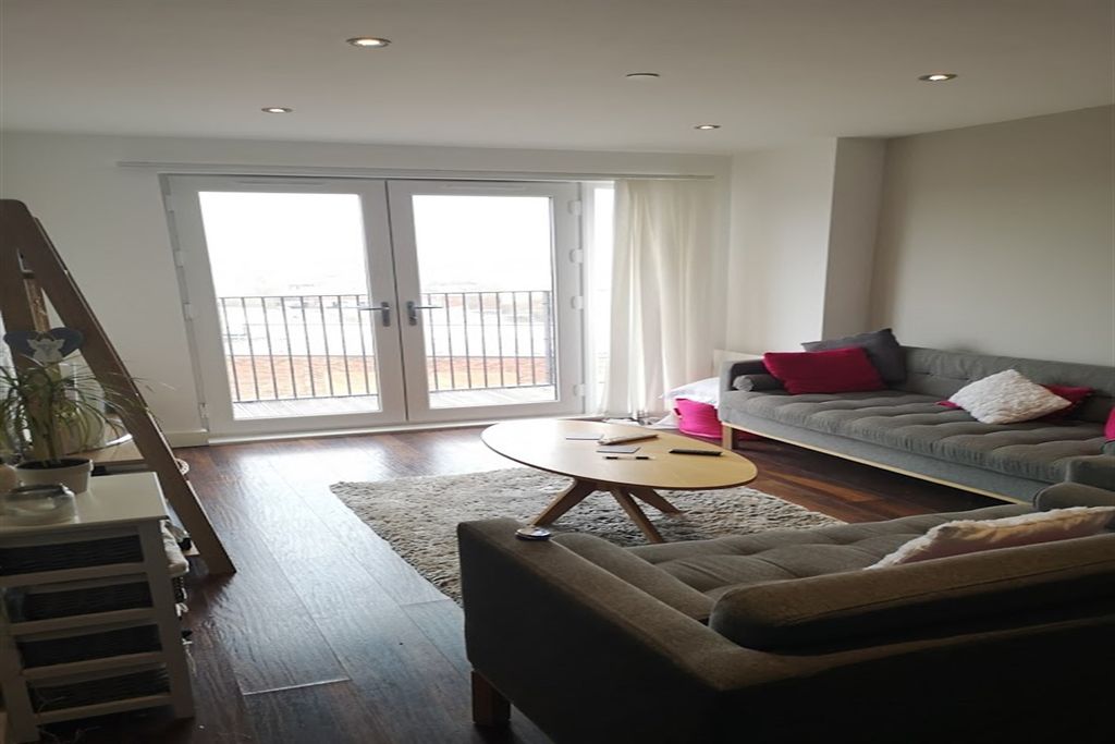 Property photo 1 of 4