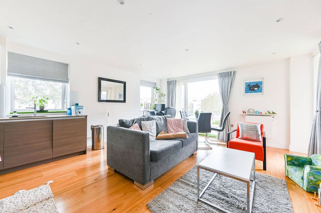 Property photo 2 of 9 Open Plan Living