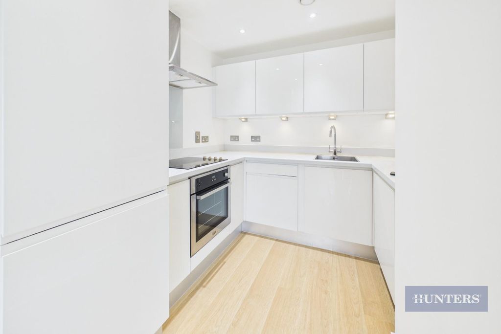 Property photo 3 of 10 Cam05152G0-Pr0367-Still013.Jpg