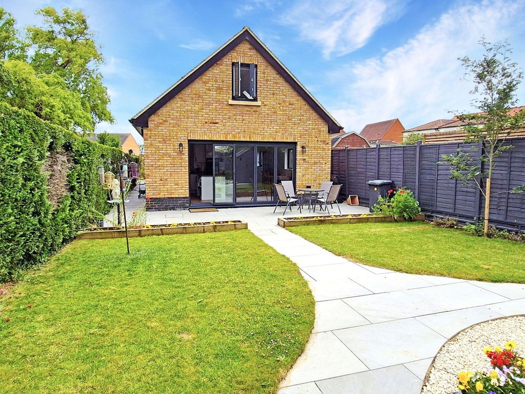 Property photo 1 of 26